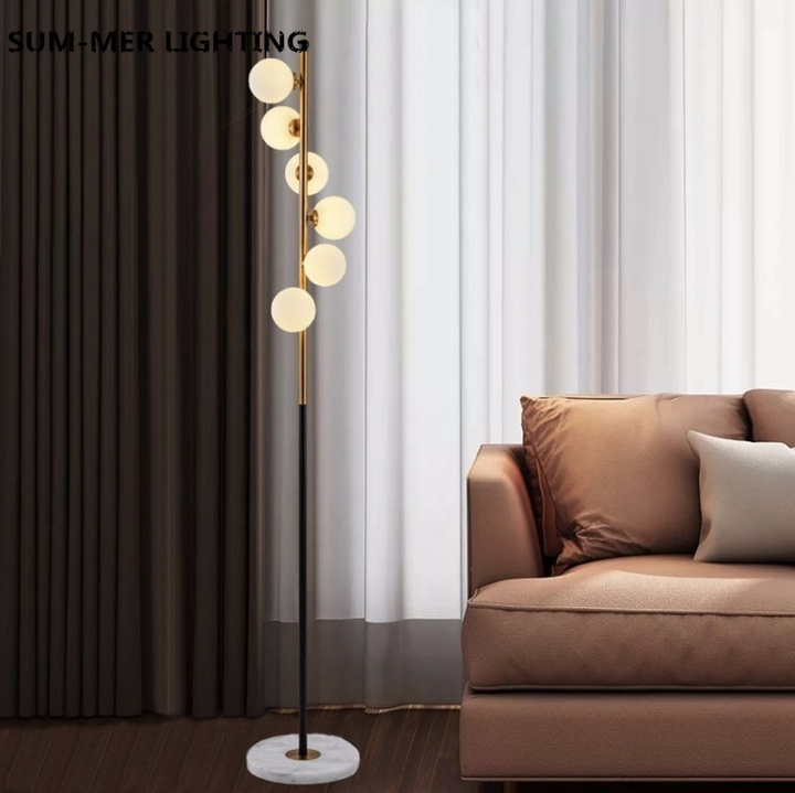 Lampe de sol en verre nordique