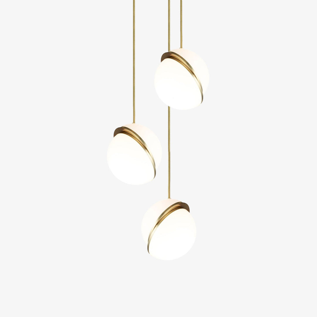 Lampe suspendue en forme de demi-lune