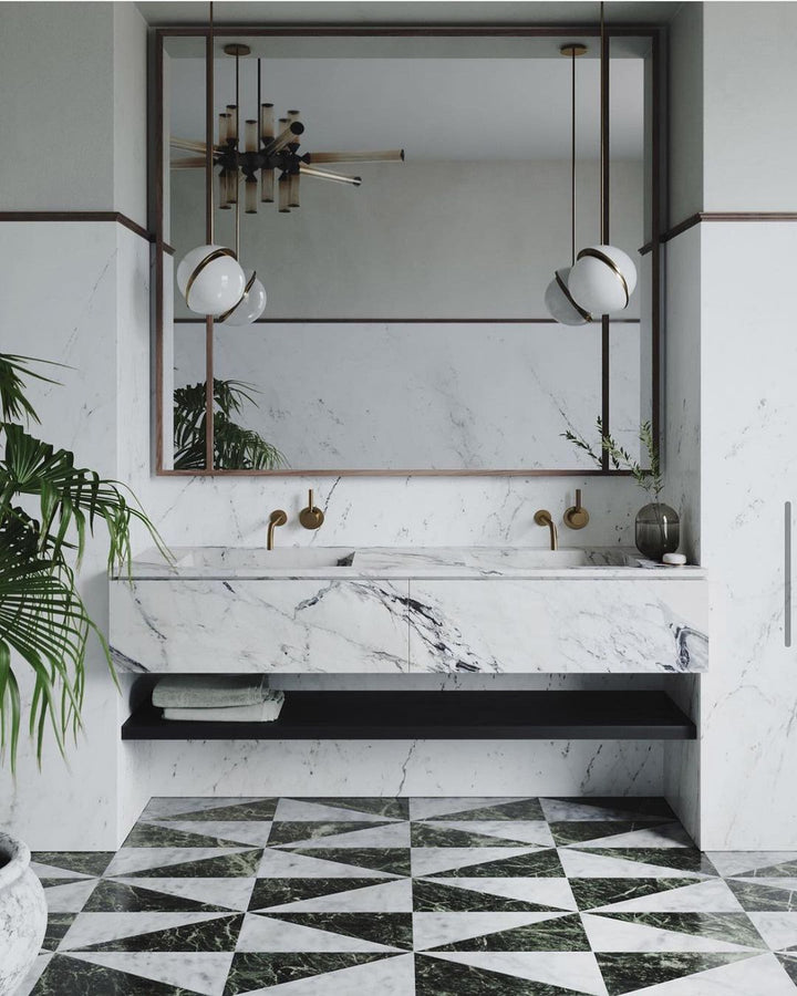 Lampe suspendue en forme de demi-lune