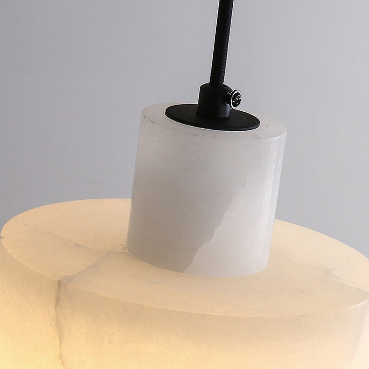 Suspension scandinave en marbre blanc