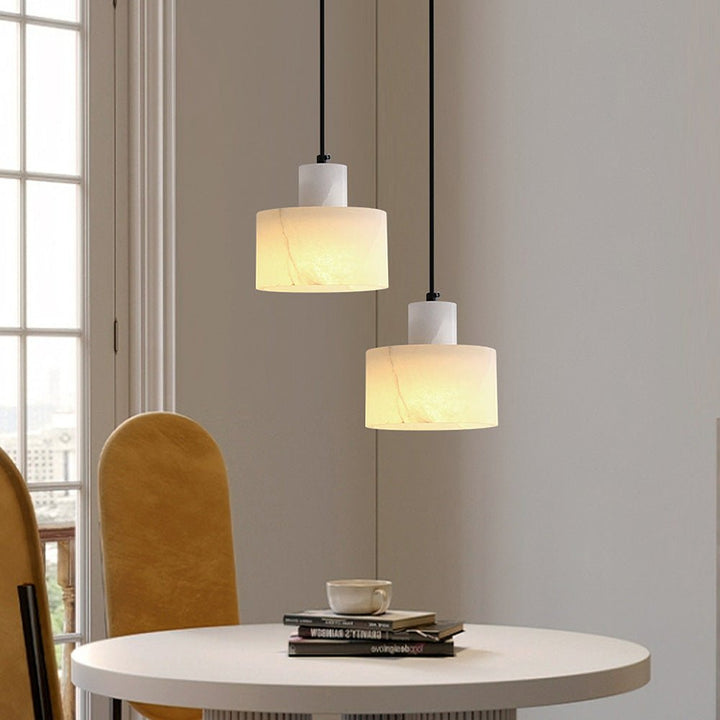 Suspension scandinave en marbre blanc