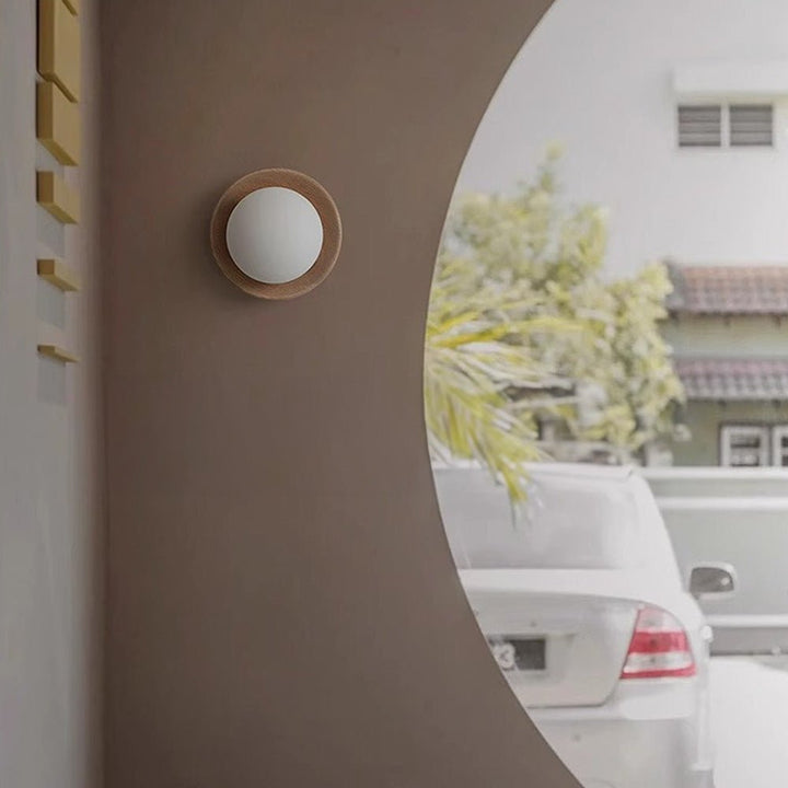 Lampe murale simple en bois naturel blanc