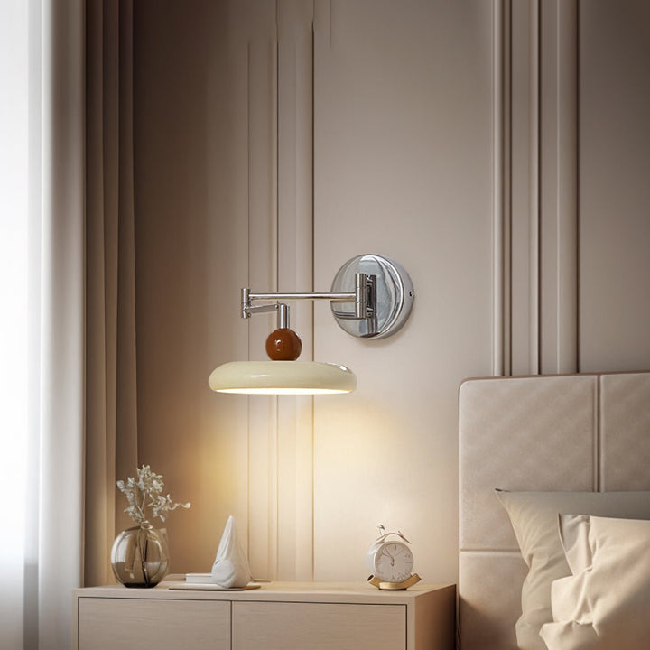 Lola Applique Murale avec Bras Pivotant