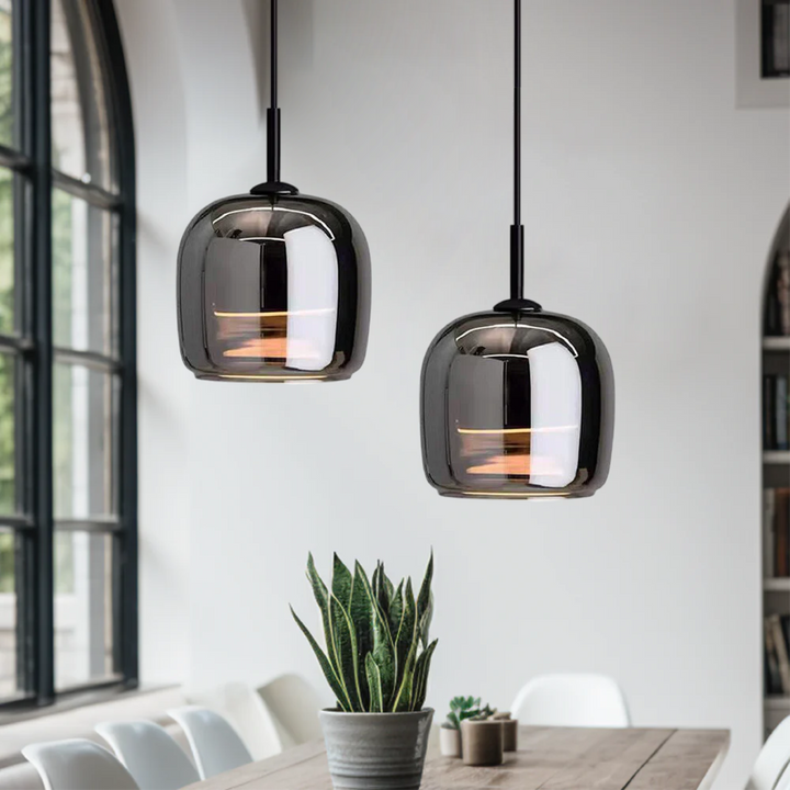 Suspension en verre noir scandinave