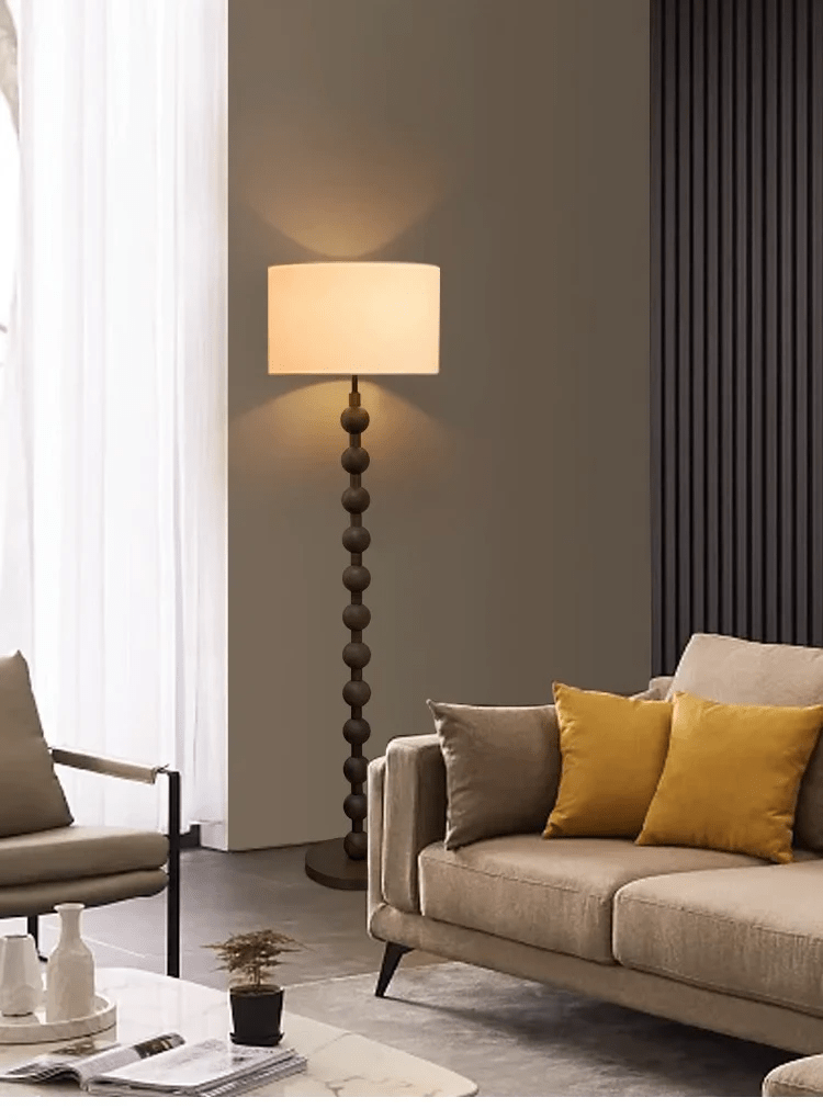 Lampadaire en bois Japandi