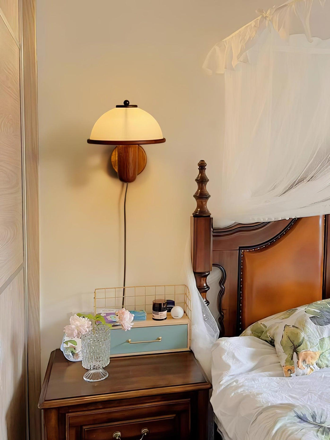 Lampe murale en bois Champignon