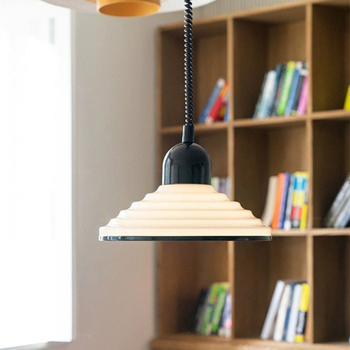 Lampe suspendue en verre crème français